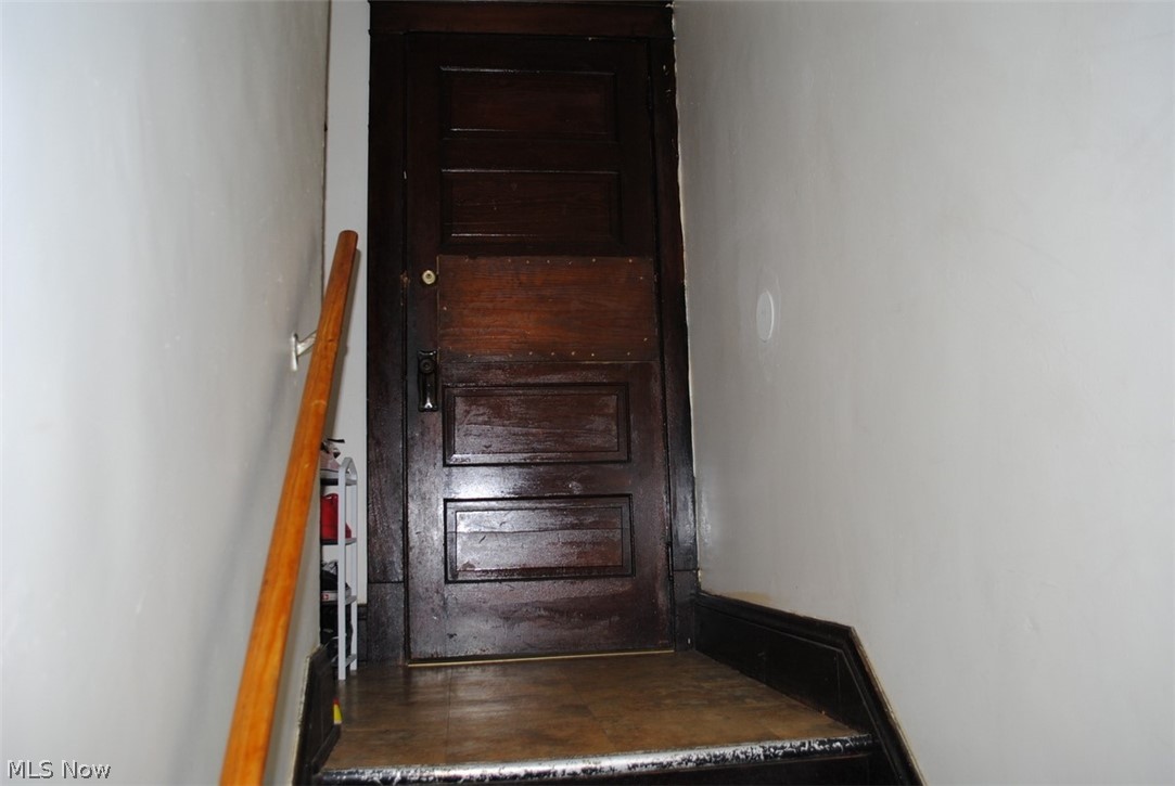 2007 Broadview Road Cleveland, OH 44109 - Photo 10 of 14 Gallery Image 10