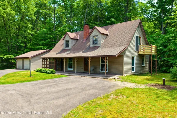 $329,000 | 53 5 Mile Woods Road, Catskill, NY 12414