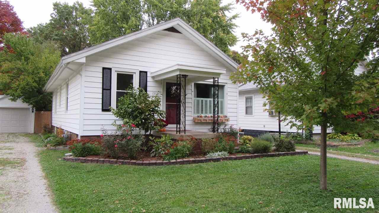 1513 West Governor Street Springfield, IL 62704 - Photo 1 of 31 Gallery Image 1