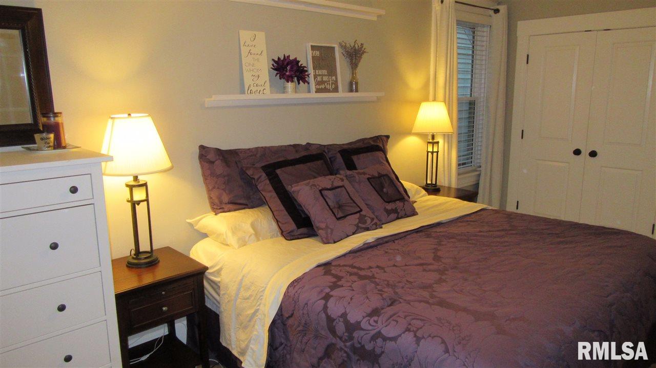 1513 West Governor Street Springfield, IL 62704 - Photo 13 of 31 Gallery Image 13