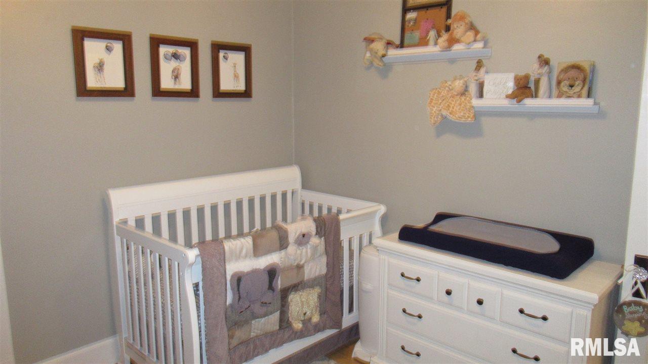 1513 West Governor Street Springfield, IL 62704 - Photo 16 of 31 Gallery Image 16