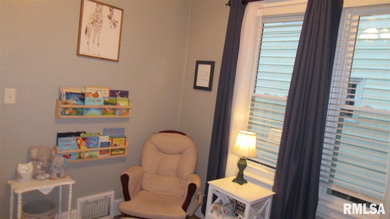1513 West Governor Street Springfield, IL 62704 - Photo 17 of 31 Gallery Image 17