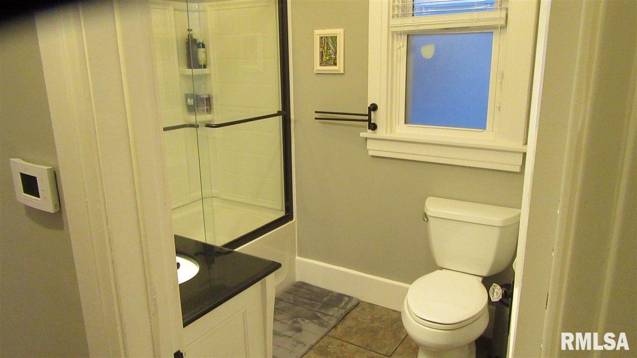1513 West Governor Street Springfield, IL 62704 - Photo 20 of 31 Gallery Image 20