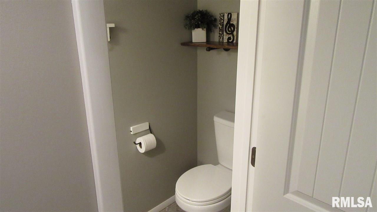 1513 West Governor Street Springfield, IL 62704 - Photo 26 of 31 Gallery Image 26
