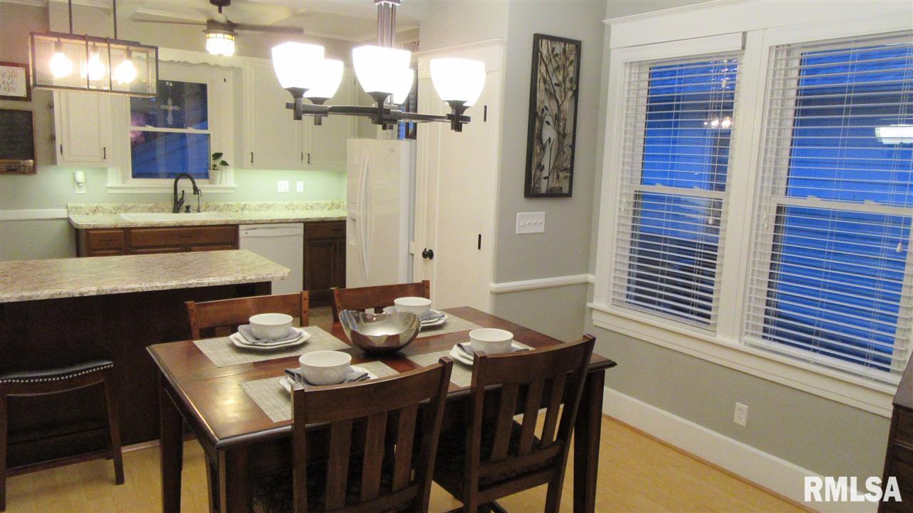 1513 West Governor Street Springfield, IL 62704 - Photo 6 of 31 Gallery Image 6