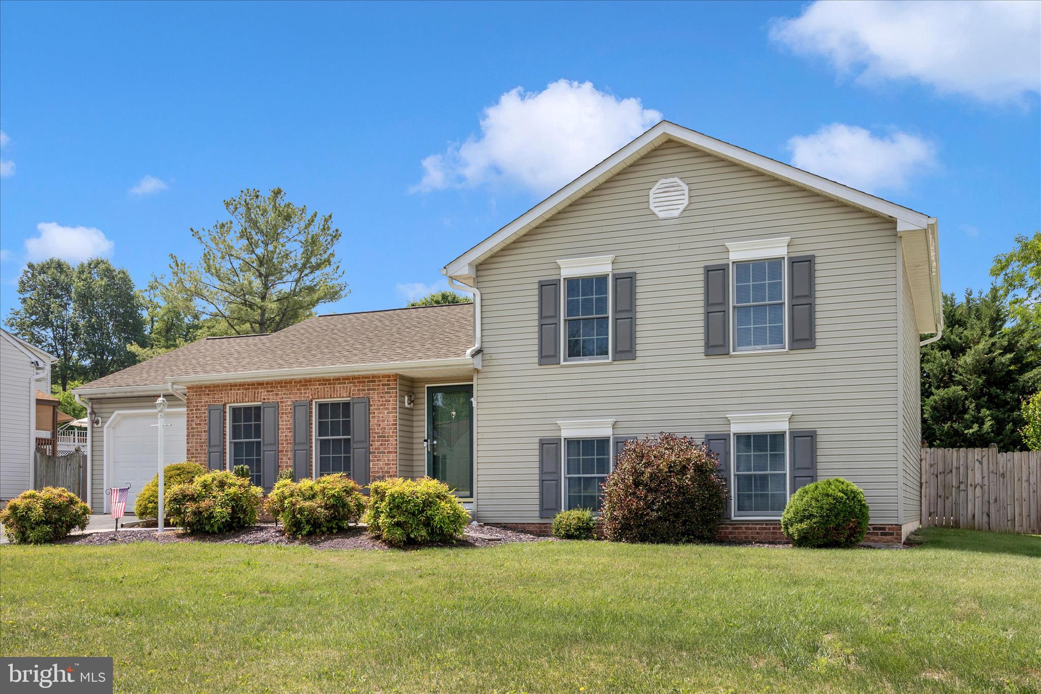 109 Rebecca's Court Smithsburg, MD 21783 - Photo 43 of 44 Exterior Front