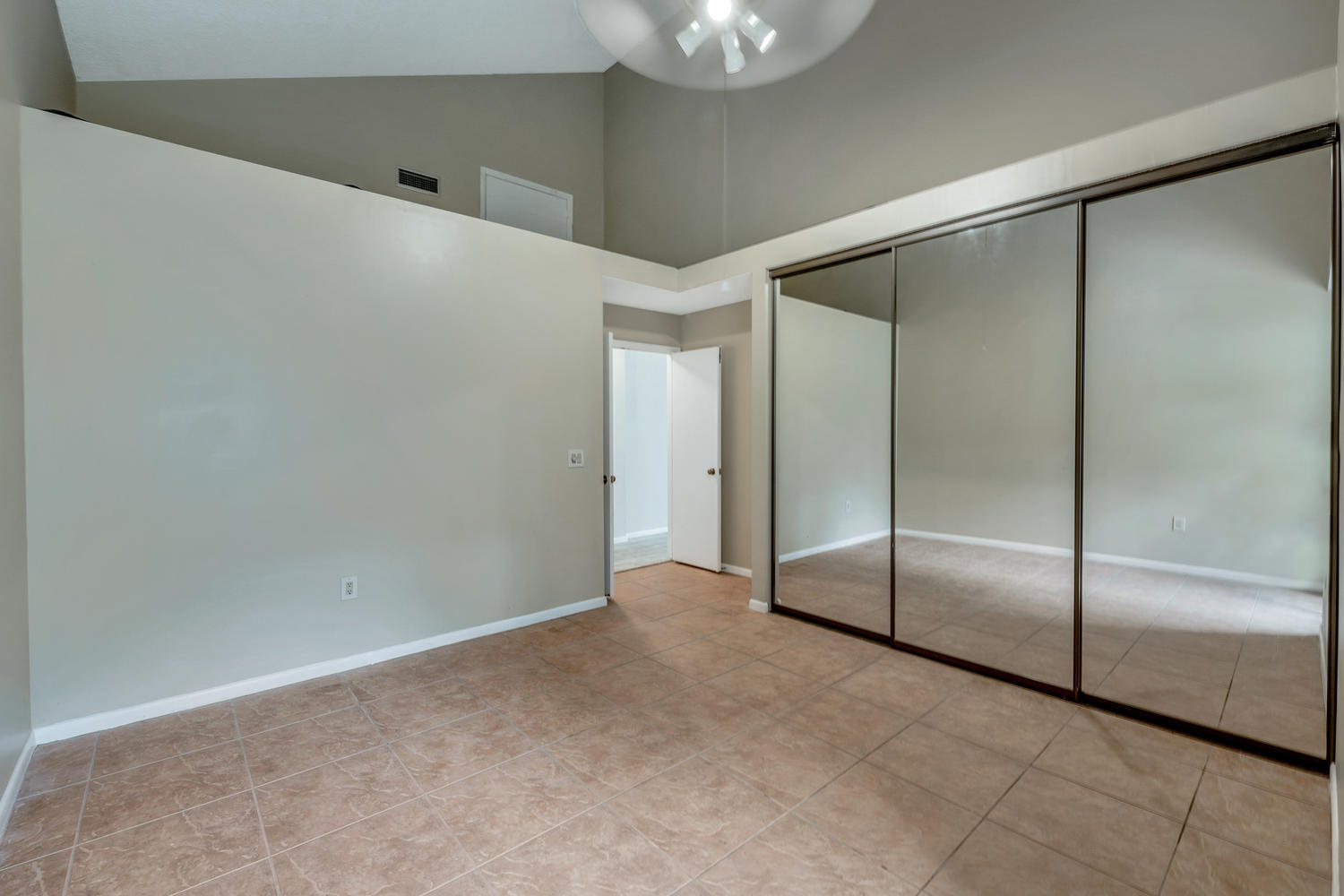 196 Cape Pointe Circle Jupiter, FL 33477 - Photo 15 of 32 196 Cape Pointe Cir Jupiter FL-large-029