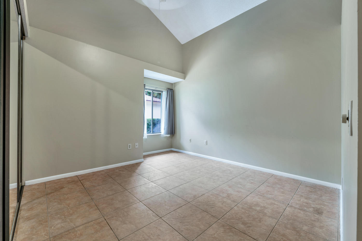 196 Cape Pointe Circle Jupiter, FL 33477 - Photo 16 of 32 196 Cape Pointe Cir Jupiter FL-large-028