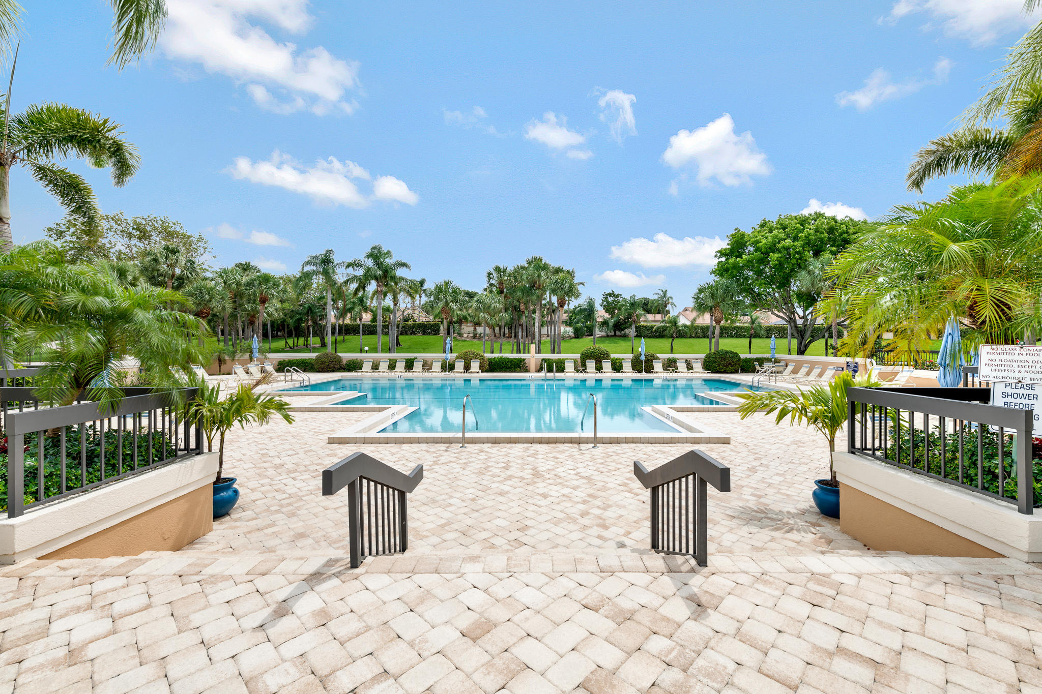 196 Cape Pointe Circle Jupiter, FL 33477 - Photo 24 of 32 Community pool