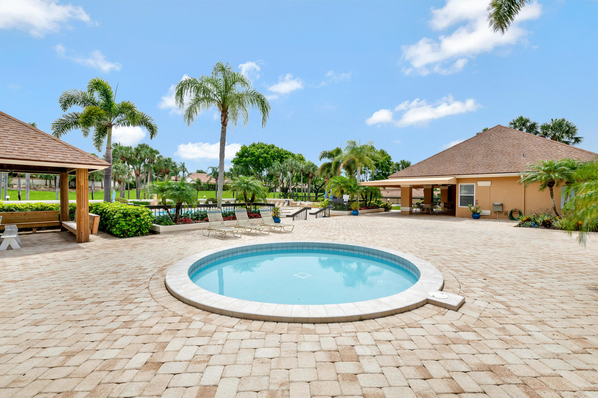 196 Cape Pointe Circle Jupiter, FL 33477 - Photo 26 of 32 Plunge pool