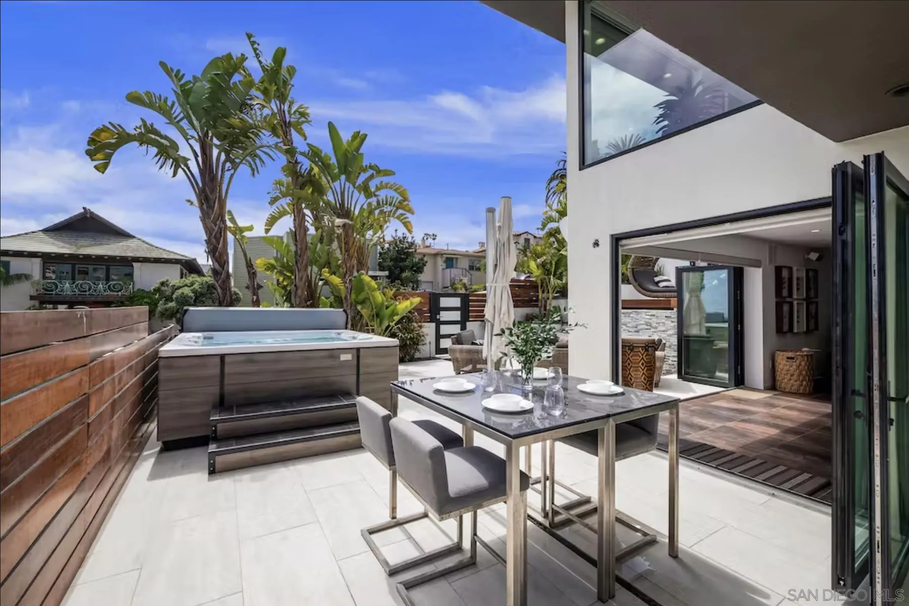 225 4th Street Encinitas, CA 92024 - Photo 14 of 37