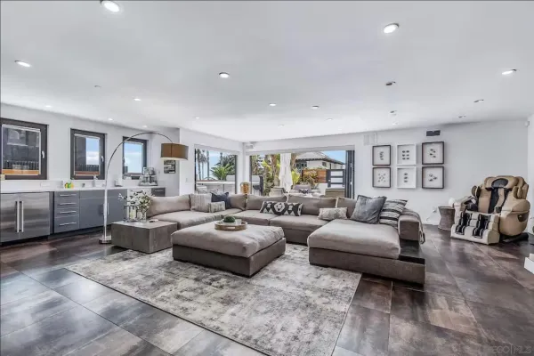 $30,000 | 225 4th Street, Encinitas, CA 92024