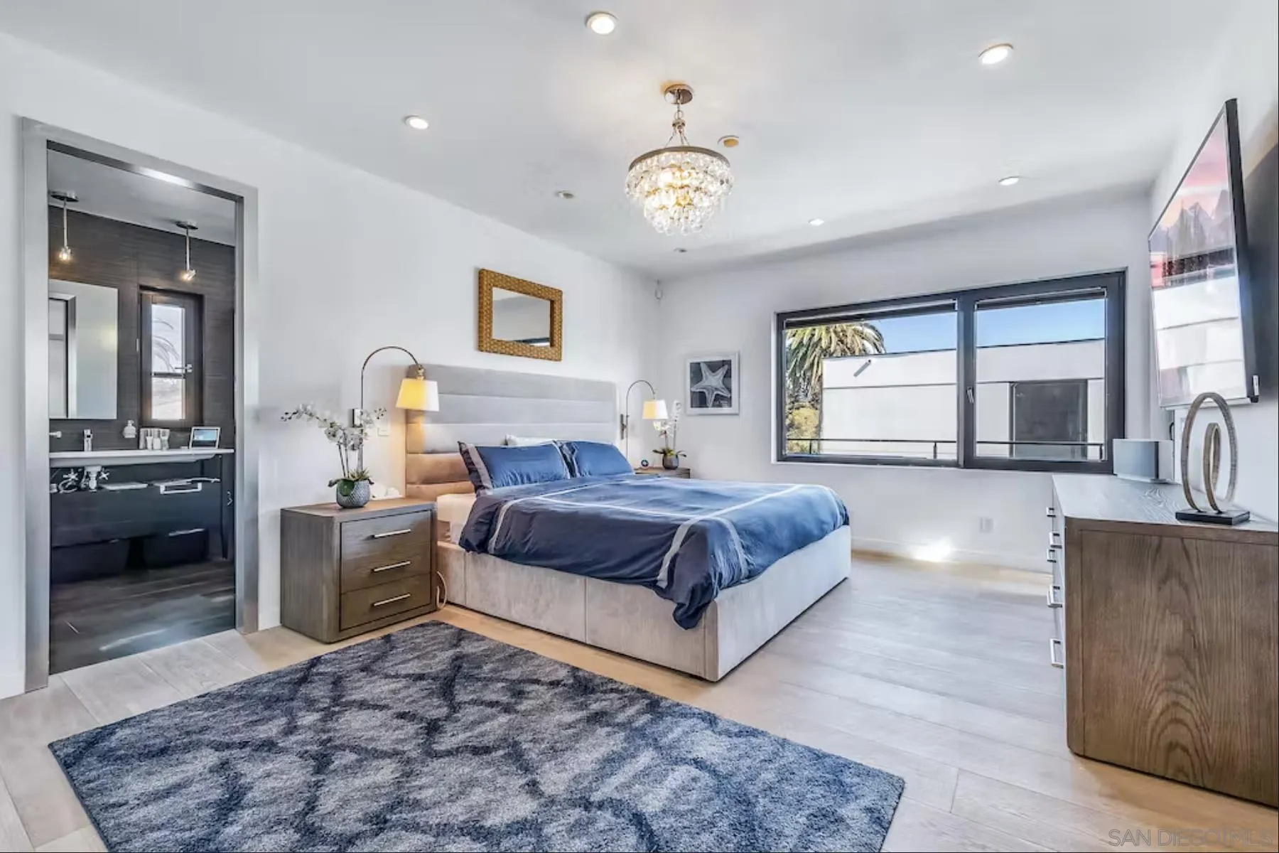 225 4th Street Encinitas, CA 92024 - Photo 18 of 37