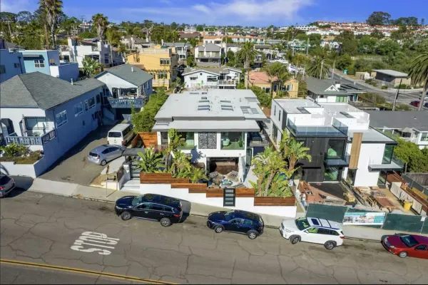 $30,000 | 225 4th Street, Encinitas, CA 92024