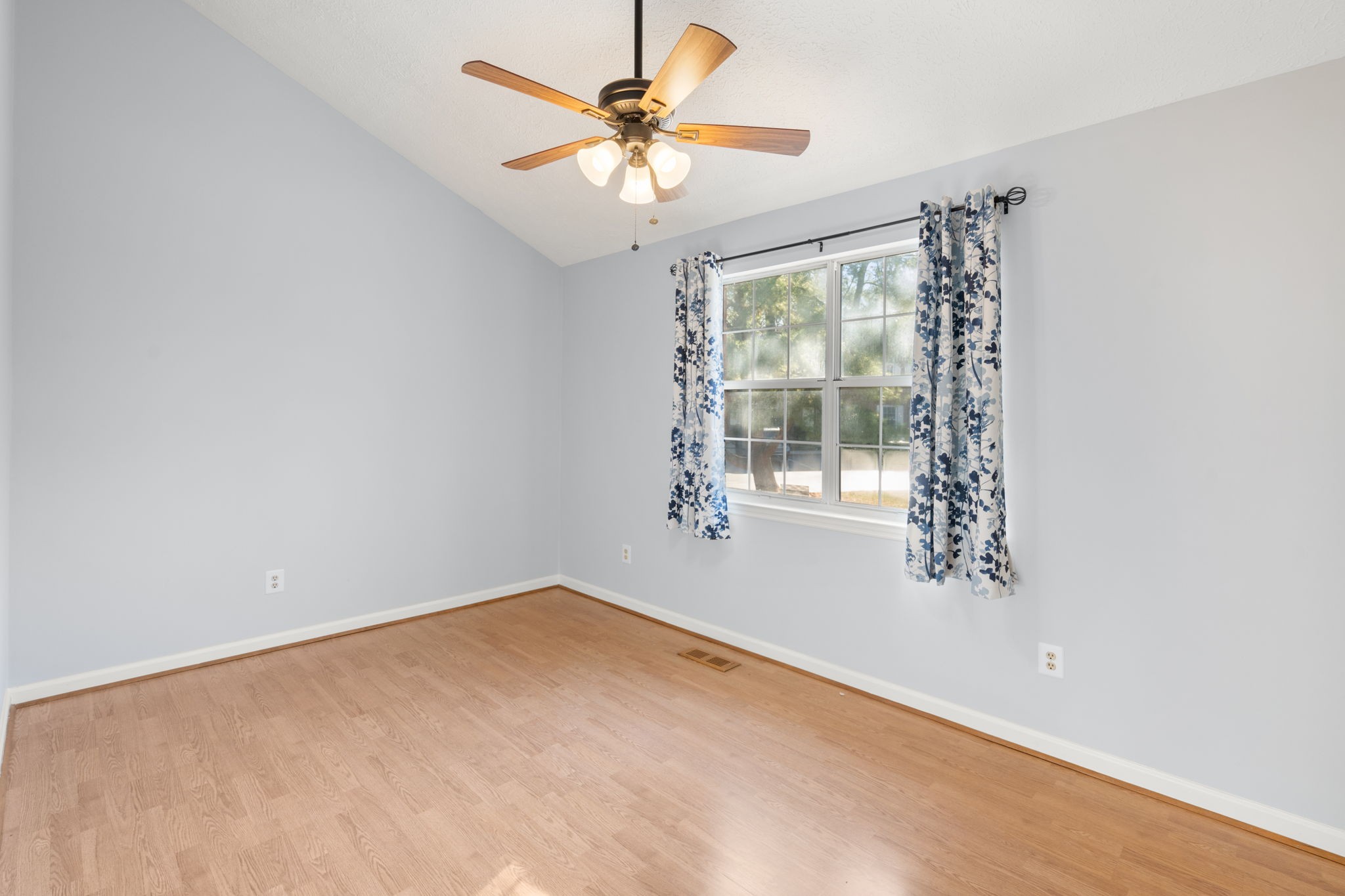 129 Thistle Lane Hermitage, TN 37076 - Photo 16 of 22 an empty room with a window