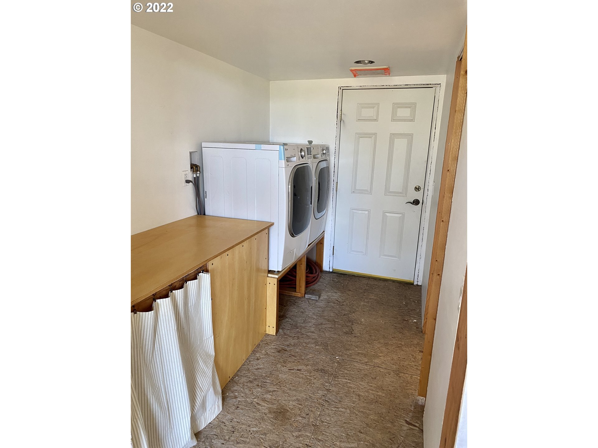 123 Meacham Road Goldendale, WA 98620 - Photo 10 of 18 Utility Room