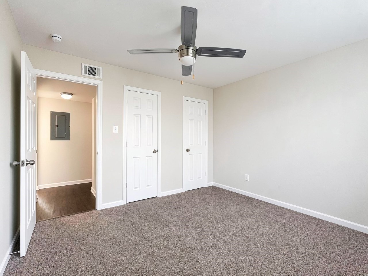 1824 Thonig Road, Unit 4 Houston, TX 77055 - Photo 17 of 21 Gallery Image 17