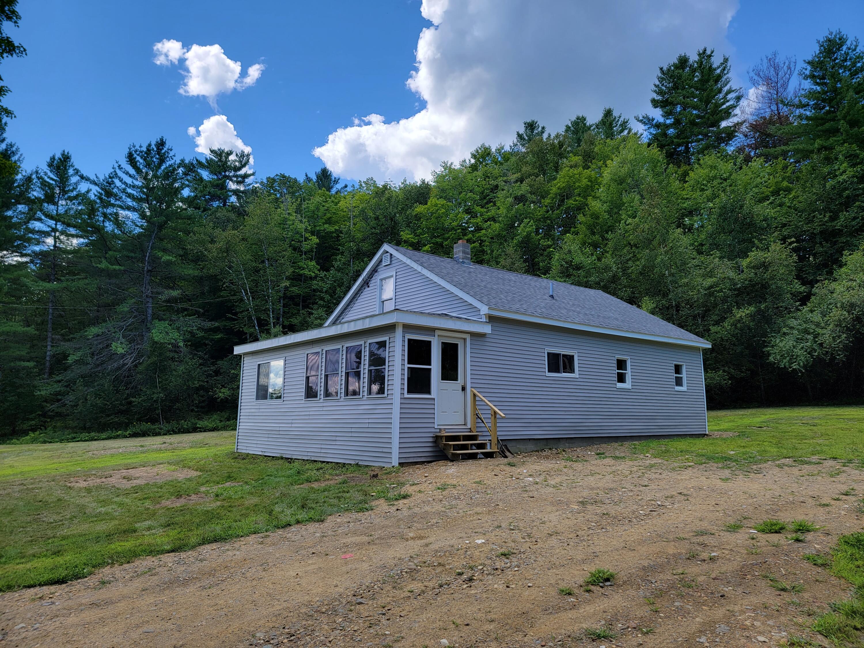 346 Middle Street Farmington, ME 04938 - Photo 1 of 40 346 Middle St