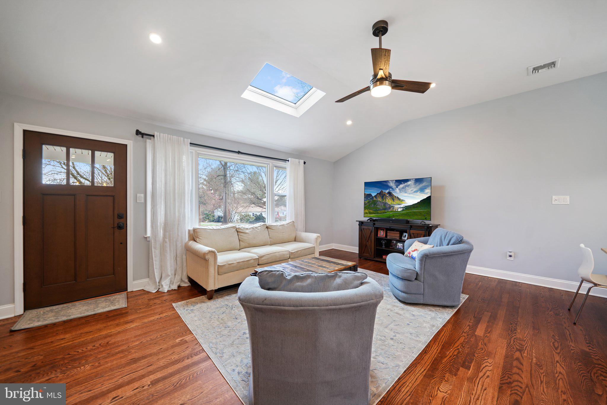 130 Cedarcroft Road Kennett Square, PA 19348 - Photo 8 of 45 Living Room