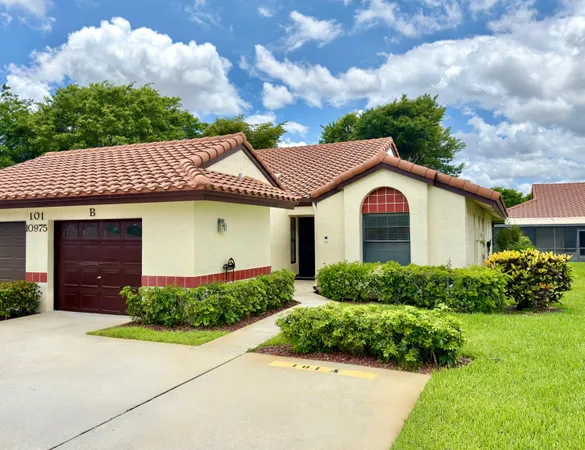 $249,000 | 10975 Dolphin Palm Court, Unit B, Boynton Beach, FL 33437