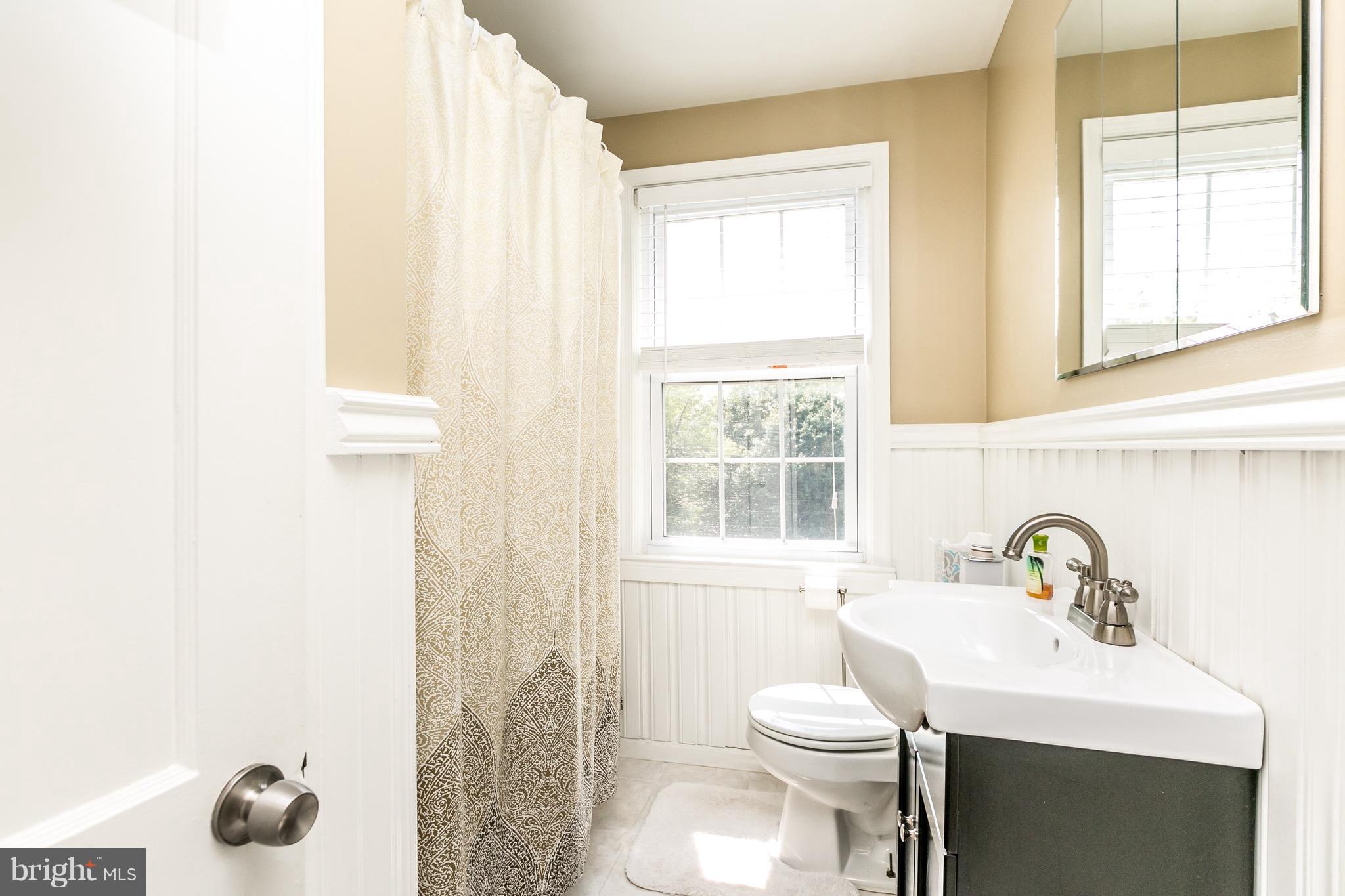 8216 Pleasant Plains Road Baltimore, MD 21286 - Photo 23 of 30 Bath