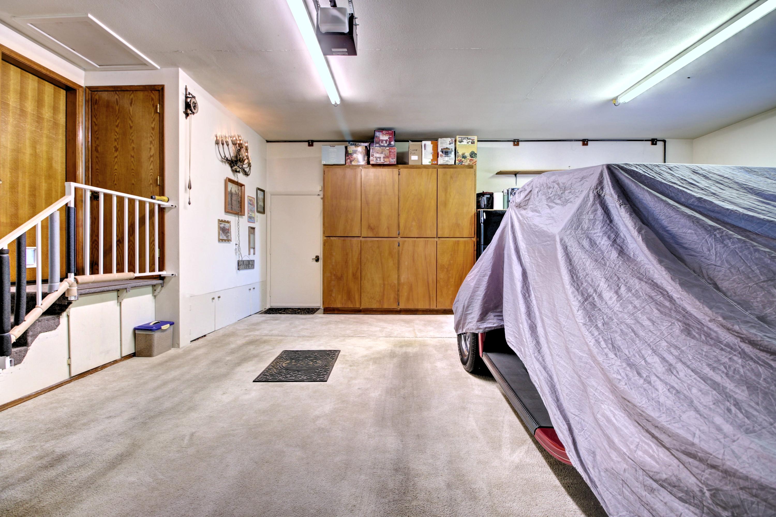 1930 Old Military Road Central Point, OR 97502 - Photo 28 of 63 oversized 3 car garage w/storage