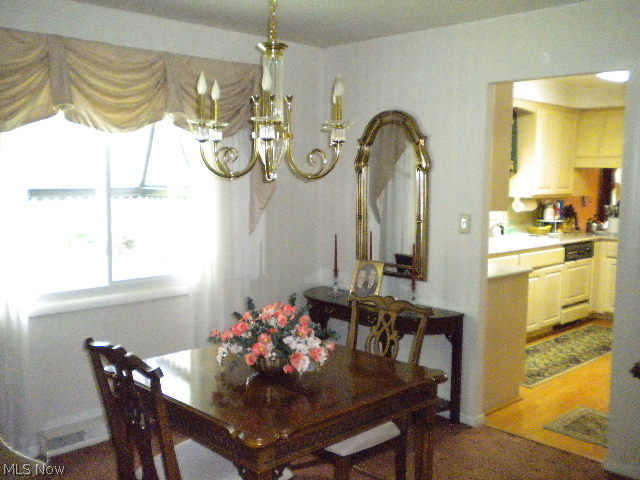 842 Quilliams Road Cleveland Heights, OH 44121 - Photo 8 of 14