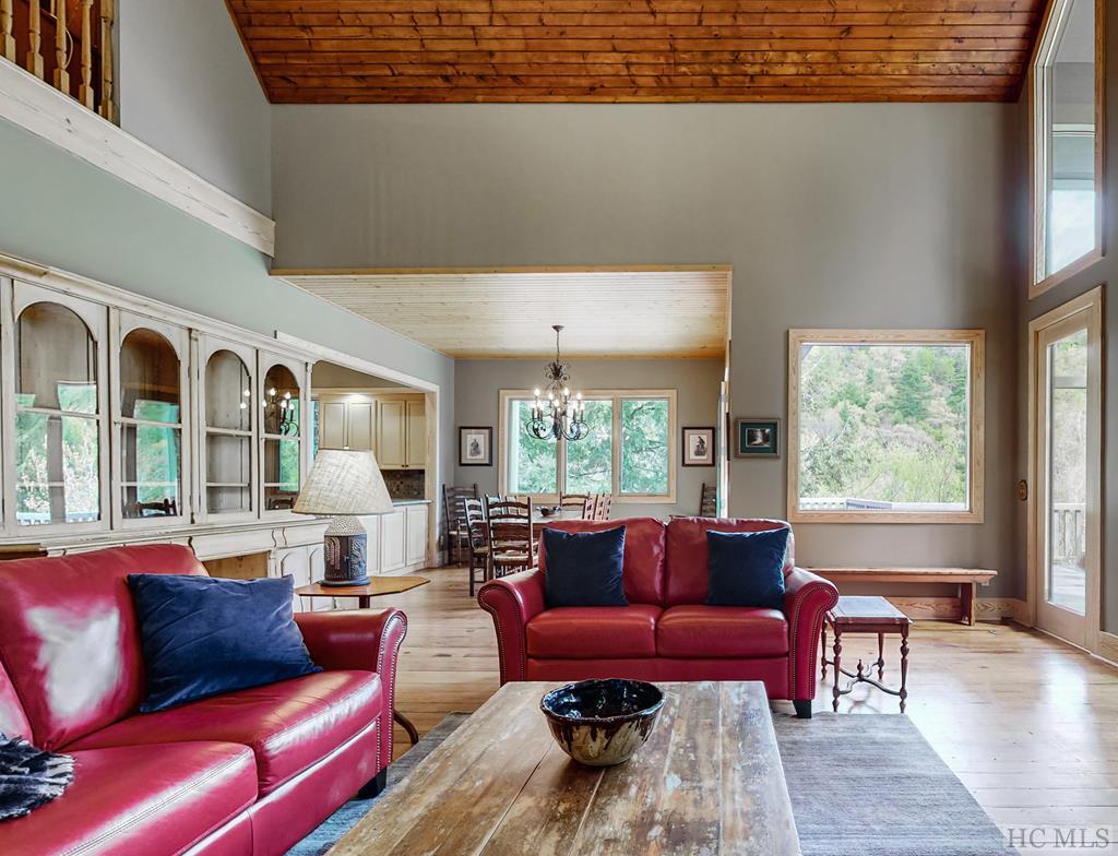 2460 Falcon Ridge Highlands, NC 28741 - Photo 14 of 55 Gallery Image 14