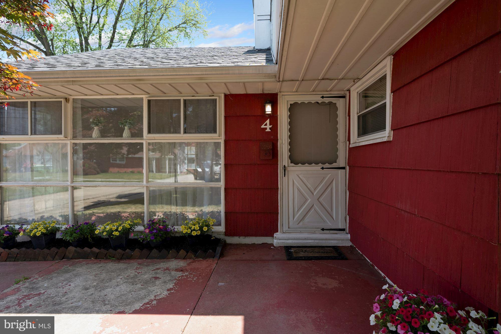 4 Paul Road Maple Shade, NJ 08052 - Photo 3 of 28 Front Porch