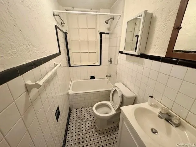 $1,700,000 | 45-47 43rd Street | Sunnyside