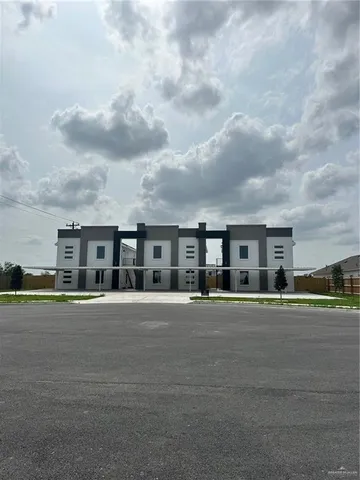 $1,000 | 12501 North 39th Lane, Unit 4, McAllen, TX 78541