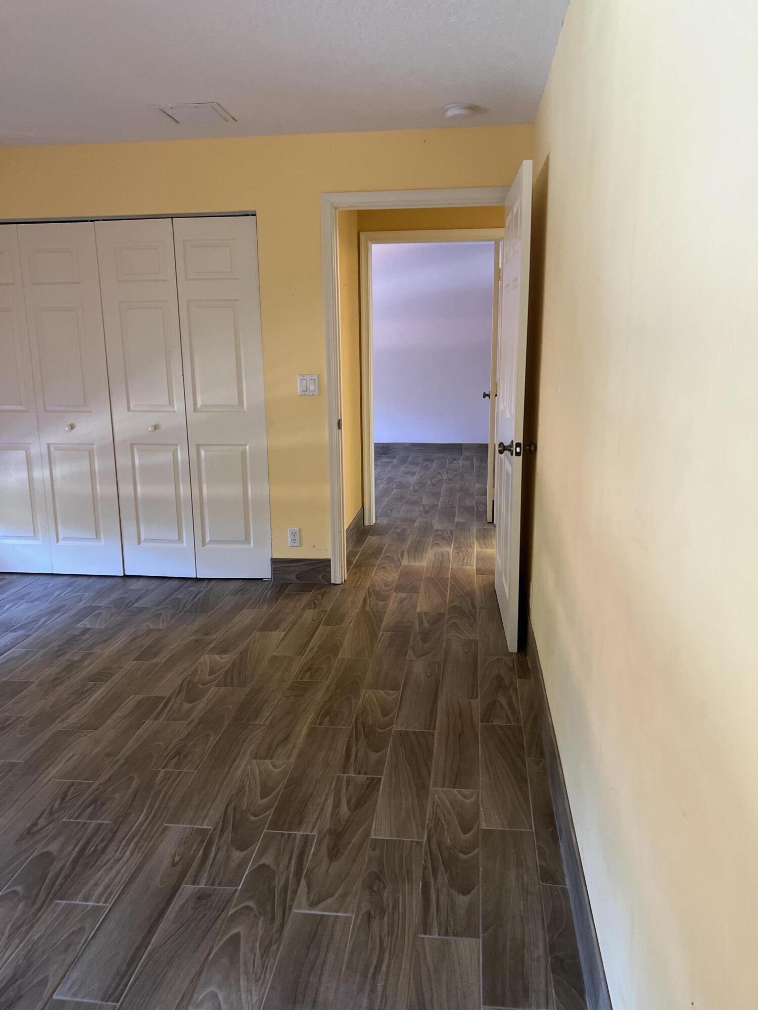 114 Owl Pointe Circle Jupiter, FL 33458 - Photo 13 of 16 10BE2275-FA17-49CE-AC74-0D2381830FD1