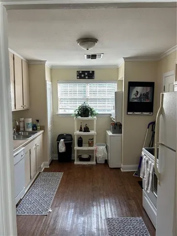 $2,000 | 1664 St Denis Street, New Orleans, LA 70122