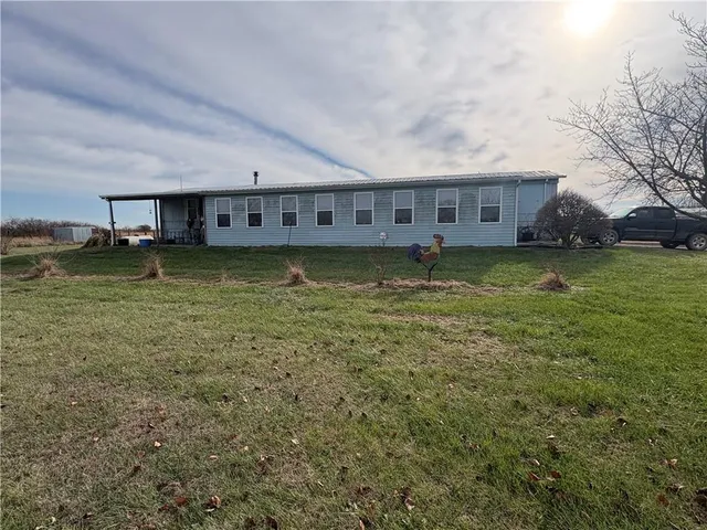 $200,000 | 1667 Northeast County Road 13004, Adrian, MO 64720
