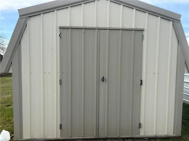 $200,000 | 1667 Northeast County Road 13004, Adrian, MO 64720