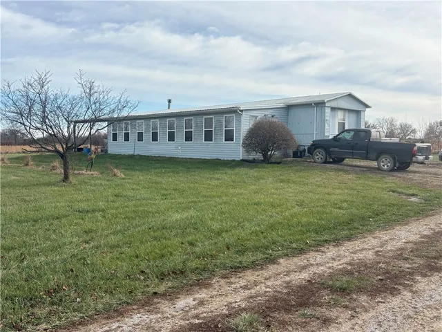 $200,000 | 1667 Northeast County Road 13004, Adrian, MO 64720