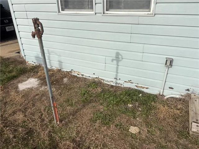 $200,000 | 1667 Northeast County Road 13004, Adrian, MO 64720