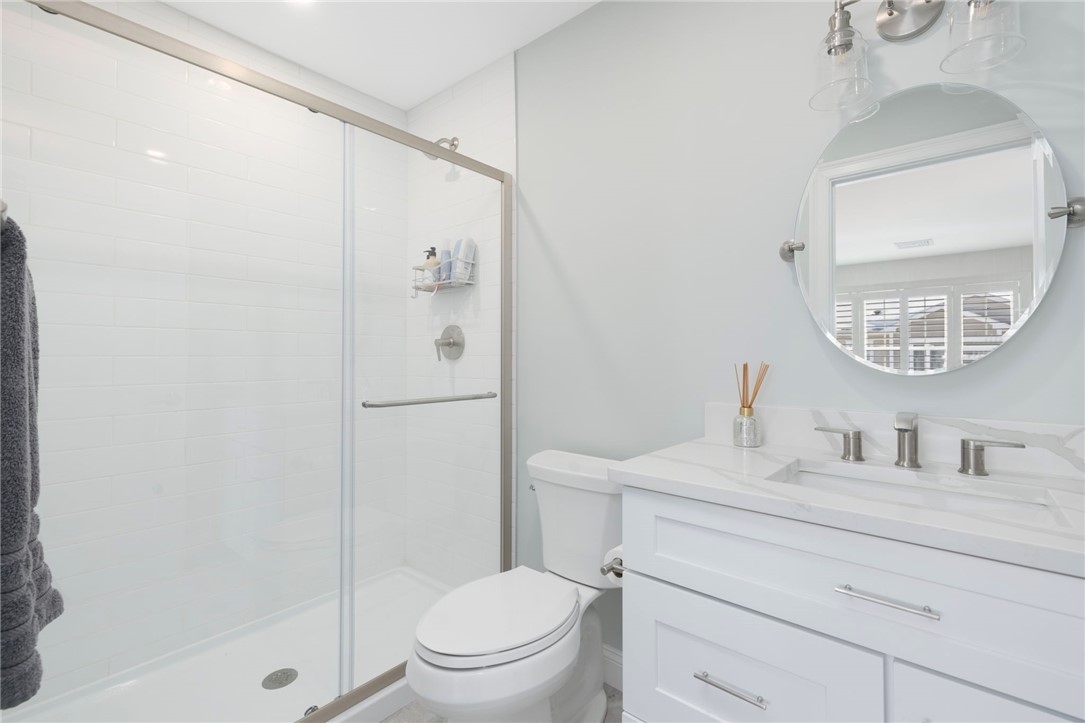 25 Franklin Road, Unit 12 East Greenwich, RI 02818 - Photo 19 of 33 Bedroom 1 full bathroom