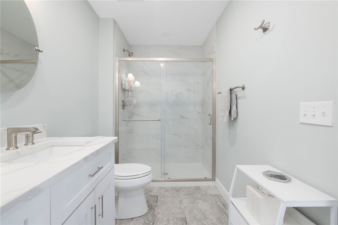 25 Franklin Road, Unit 12 East Greenwich, RI 02818 - Photo 25 of 33 Bedroom 2 full bathroom