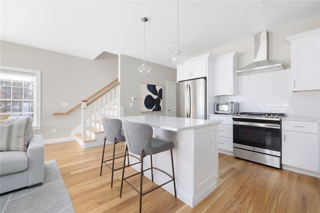 25 Franklin Road, Unit 12 East Greenwich, RI 02818 - Photo 8 of 33