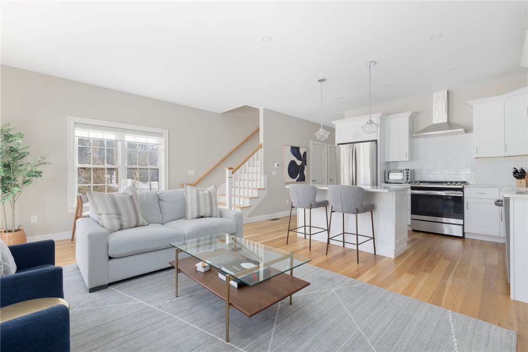 25 Franklin Road, Unit 12 East Greenwich, RI 02818 - Photo 9 of 33