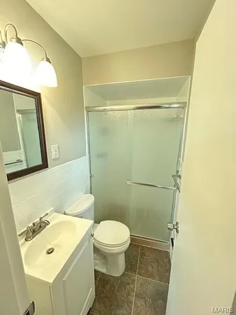 $2,200 | 724 Clarence Drive, St. Charles, MO 63301