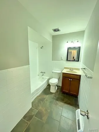 $2,200 | 724 Clarence Drive, St. Charles, MO 63301