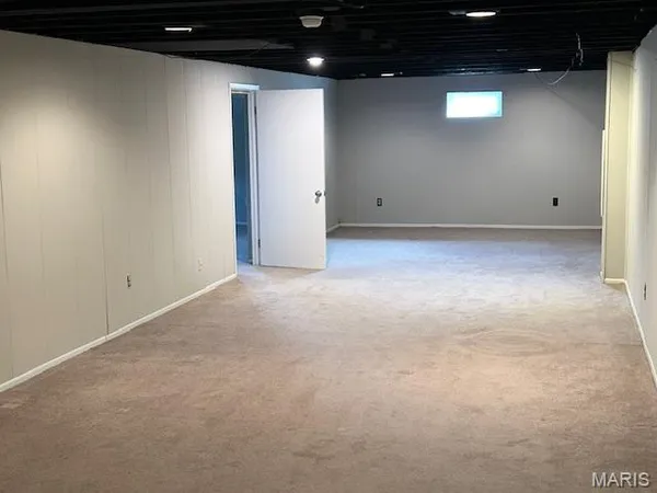 $2,200 | 724 Clarence Drive, St. Charles, MO 63301