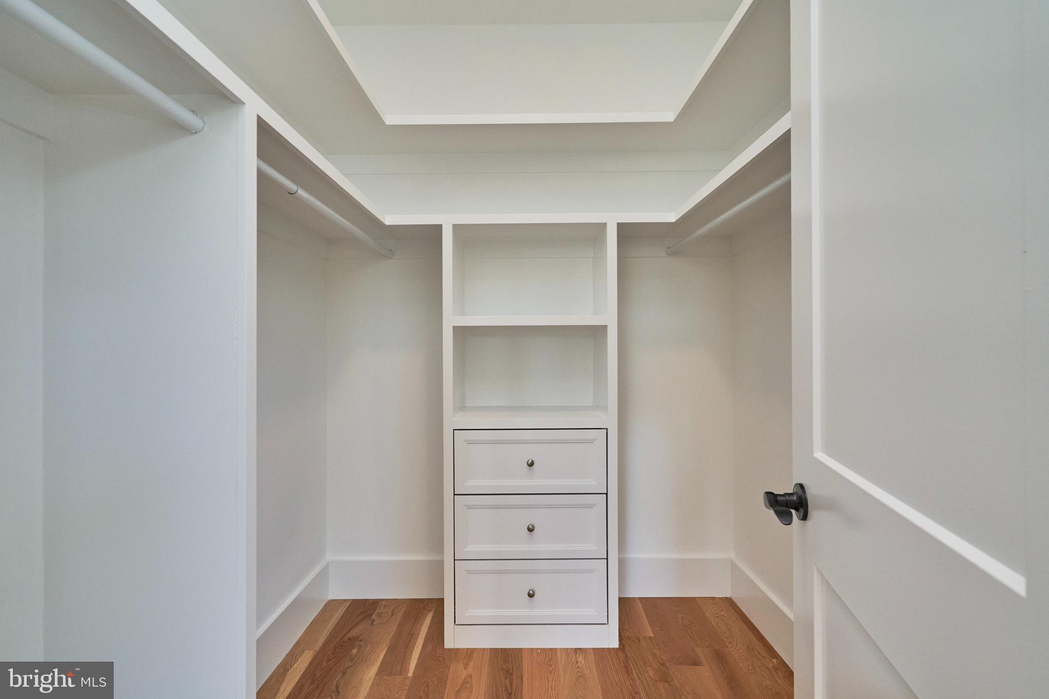 7019 Ridge Drive Alexandria, VA 22306 - Photo 28 of 67 2nd walk-in closets