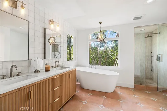 $4,799,000 | 31402 Ocean View Street, Laguna Beach, CA 92651