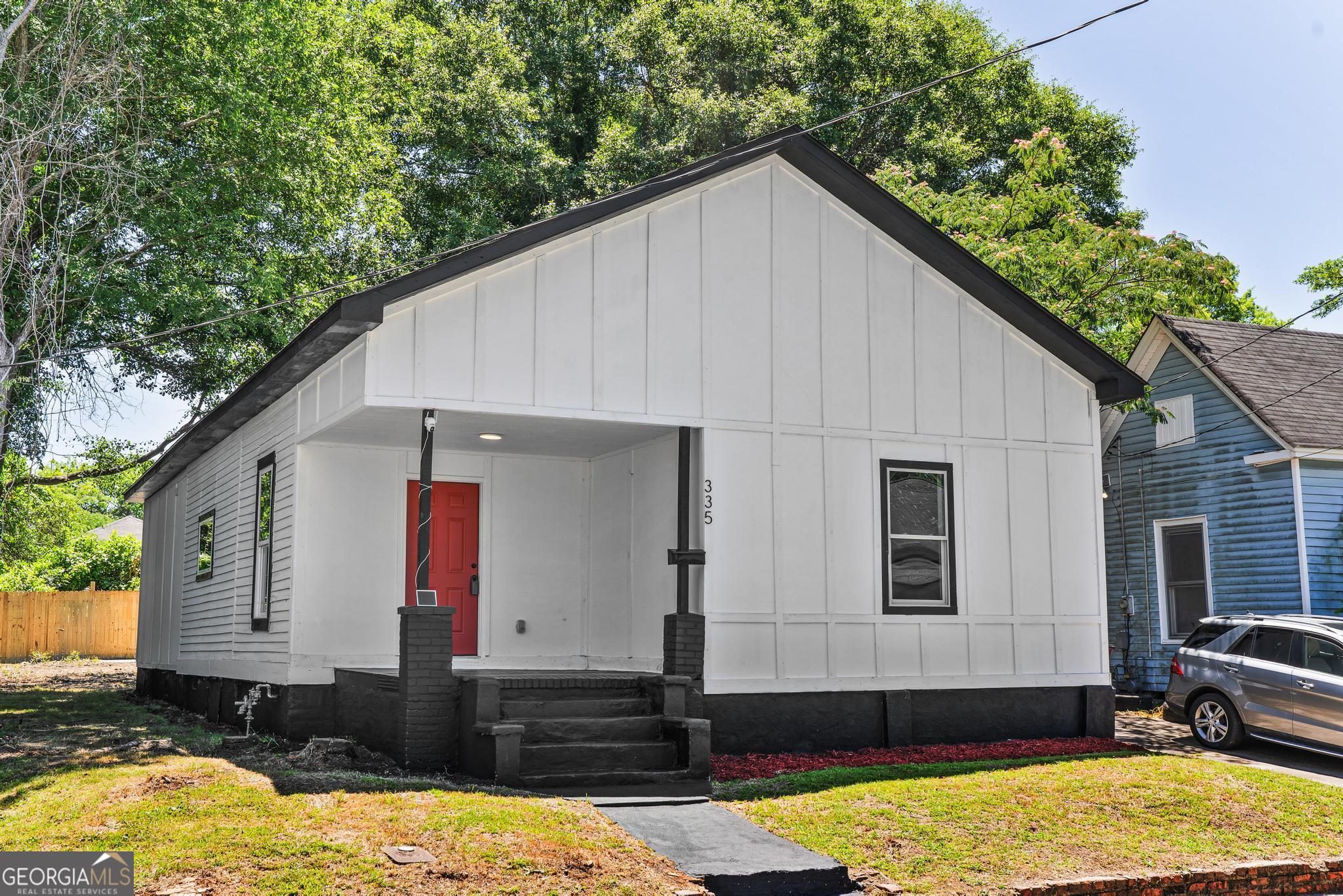 335 Lincoln Avenue Macon, GA 31201 - Photo 2 of 23