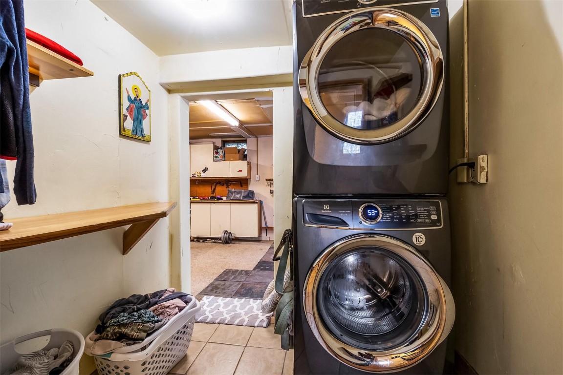 5115 Montezuma Road Montezuma, CO 80435 - Photo 33 of 35 a close up view of a washer and dryer in a utility room