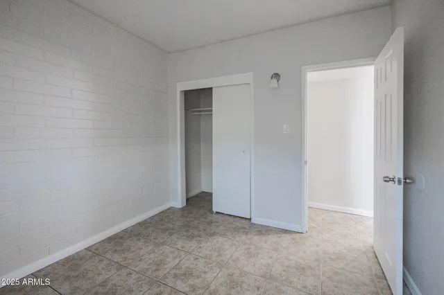 $1,095 | 864 East Chandler Boulevard, Unit 14, Chandler, AZ 85225