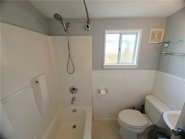 $1,600 | 2525 Laurel Street, New Orleans, LA 70130